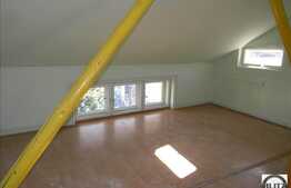 Casa 9 camere, 290 mp, teren 420 mp, zona 7 Strazi