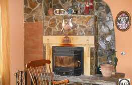 Casa individuala de vanzare cu 1000 mp de teren!