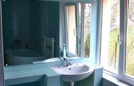 Oportunitate de investitie! Casa si pensiune, 20 camere, 600 mp utili, teren 800 mp!