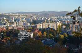 Oportunitate de investitie! Casa si pensiune, 20 camere, 600 mp utili, teren 800 mp!