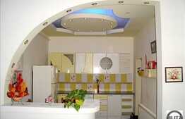 INCHIRIAT! Casa cu 3 camere in zona REAL