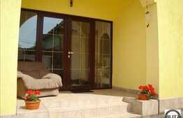 INCHIRIAT! Casa cu 3 camere in zona REAL
