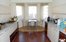De vanzare casa 9 camere, D+P+M, 900 mp teren, zona Iris