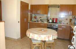Casa de vanzare 185 mp utili, partial mobilata