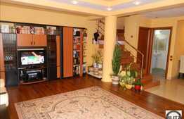 Duplex  intreg cu 450 mp utili in  zona frumoasa de case din Iris