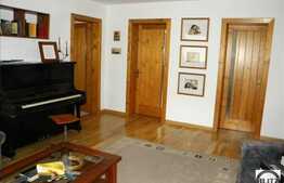 Casa cocheta cu 185 mp utili, 464 mp teren