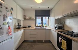 Casa de lux, 180mp, curte, zona Vivo