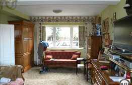 Casa de vanzare 300 mp + teren 1200 mp