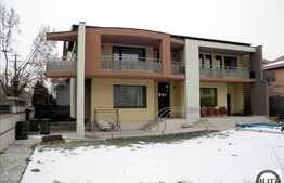 Casa cu arhitectura moderna in zona Andrei Muresanu