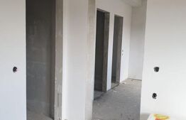 Casa individuala de vanzare in jucul de mijloc P+E