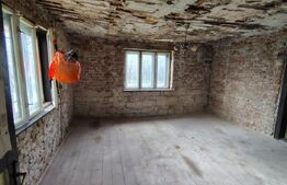 Casă țărănească cu 180 mp utili și teren de 1360 mp, Așchileu Mare