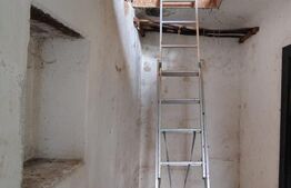 Casă țărănească cu 180 mp utili și teren de 1360 mp, Așchileu Mare