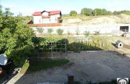 Casa de vanzare P+E+M, 600 mp utili, plus 2200 mp gradina