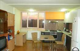 Apartament cu 1 camera de vanzare pe strada Detunata