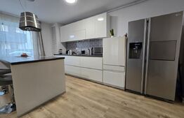 Apartament modern cu 3 camere, gradina si garaj, in Sannicoara