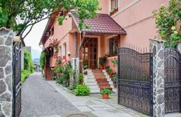 Pensiune complet echipata si operationala de vanzare