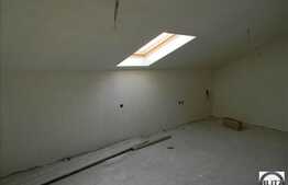 Duplex in zona exclusiv de case cu suprafata generoasa!