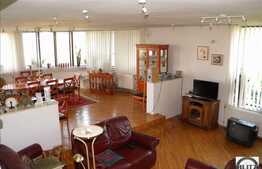 Vila Generoasa 800 mp util si 4500 teren !!! Pt. Clinica, Pensiune, Birouri !!