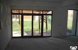 Vila La Stadiul De Semifinisat Intr-o Zona De TOP din Floresti !!