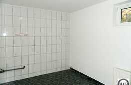 Casa de inchiriat cu 10 camere, 500 mp utili cu teren 700 mp