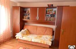 Casa de vanzare 113 mp cu 280 mp teren,  P+E, zona de case