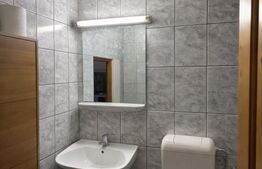 Apartament 4 camere, decomandat, 82 mp, 2 bai, etaj intermediar, Manastur