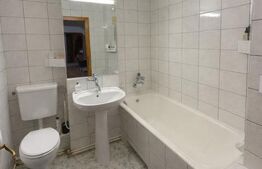 Apartament 4 camere, decomandat, 82 mp, 2 bai, etaj intermediar, Manastur