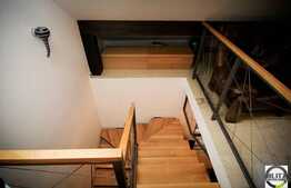 Casa pentru doua familii, cu 2 apartamente, 120 mp, zona Piata Unirii!