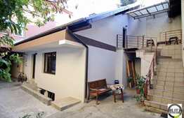 Casa pentru doua familii, cu 2 apartamente, 120 mp, zona Piata Unirii!