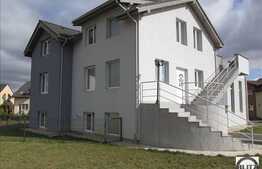 Inchiriere casa cu 425 mp utili, 70 mp TERASA! Piscina interioara! Zona Terra!