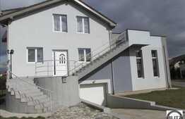 Inchiriere casa cu 425 mp utili, 70 mp TERASA! Piscina interioara! Zona Terra!