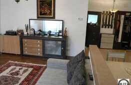 Apartament cu 2 camere, zona strazii Florilor, cu loc de parcare