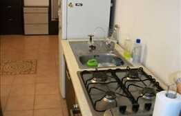 Apartament cu 2 camere, zona strazii Florilor, cu loc de parcare