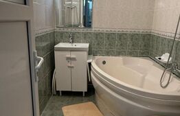 Apartament 3 camere, decomandat, mobilat, utilat, parcare si boxa, 2 bai