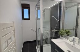 Casa 5 camere, moderna, curte, zona Regal Baciu