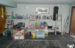 Casa de vanzare  250 mp utili cu gradina de 560 mp