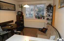 Casa de vanzare  250 mp utili cu gradina de 560 mp