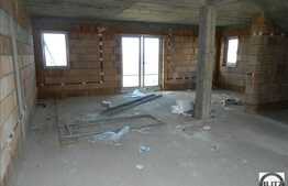 Duplex de vanzare, design deosebit, 120 mp utili si 330 mp teren, zona linistita