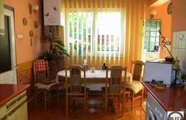O casa primitoare ideala pentru o familie, zona Parcul Feroviarilor
