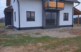 Casa 4 camere, 133 mp, zona Sacele