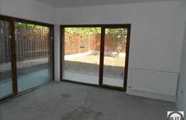 Triplex cu 140 mp utili, semifinisat, teren 200 mp, zona Jiului