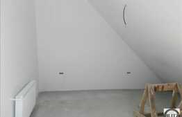 Triplex cu 140 mp utili, semifinisat, teren 200 mp, zona Jiului