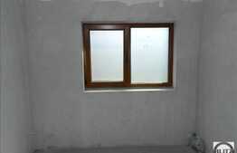 Triplex cu 140 mp utili, semifinisat, teren 200 mp, zona Jiului