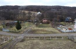 Teren 867 mp. Front 15,70 ml. Valea Garbaului - Floresti