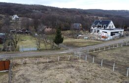 Teren 999 mp. Front 15,70 ml. Valea Garbaului - Floresti