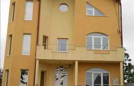 Inchiriere casa D+P+E+M, 250 mp utili, teren 400 mp, ideal sediu de firma!