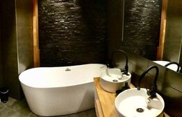 Apartament 3 camere, 71 mp, parcare, 2 bai, lift, zona Teilor