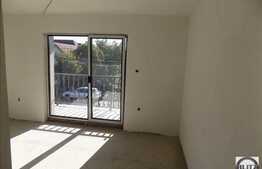 Casa 140 mp utili, 400 mp teren, front de 16 mp, zona de case!