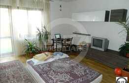 Vanzare triplex in zona usor accesibila! Pret bun!