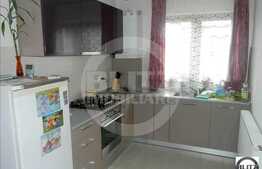 Vanzare triplex in zona usor accesibila! Pret bun!